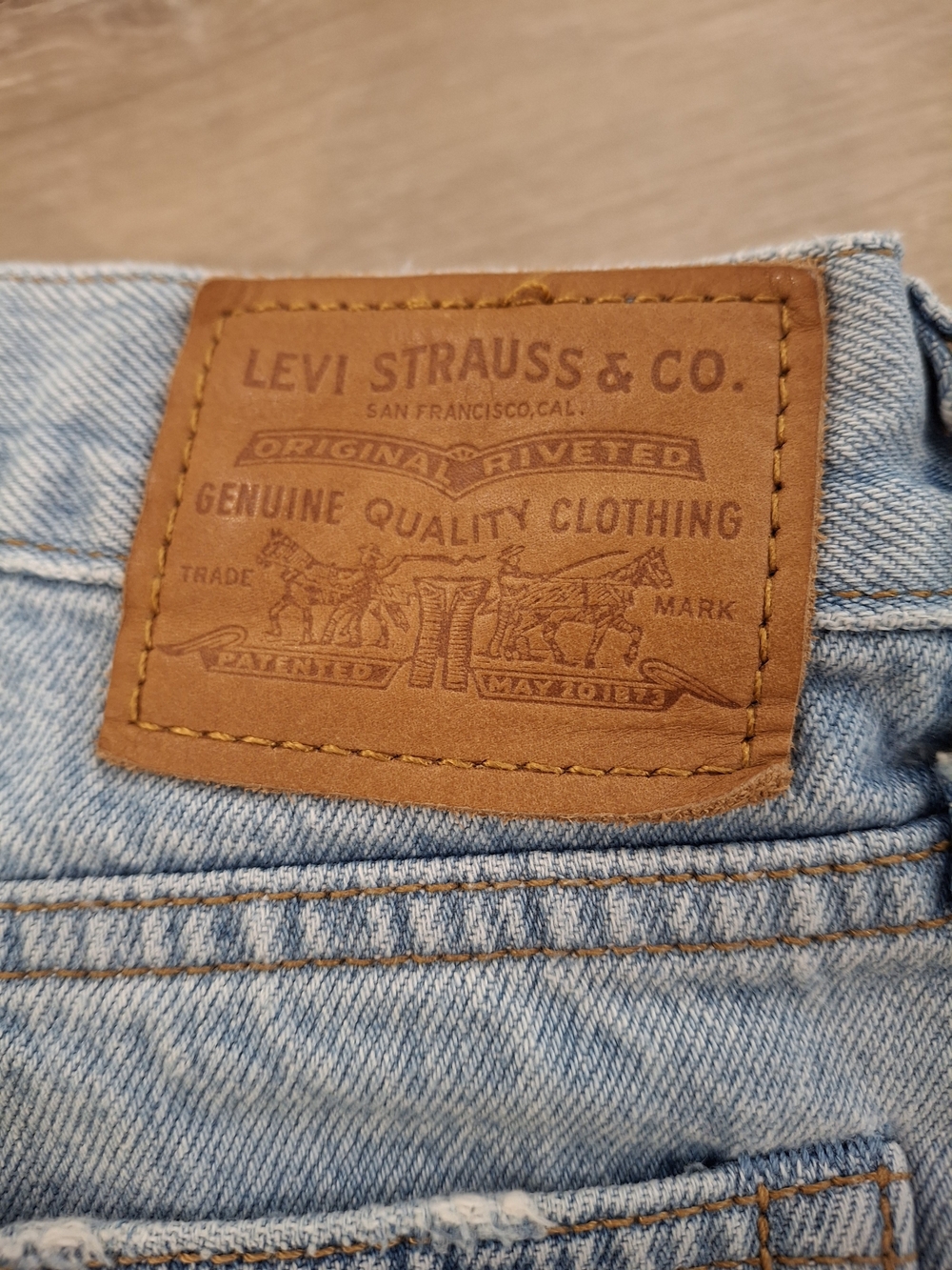 Levi's Premium Wedgie Straight Distressed Jeans Women's W29 Light Wash